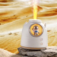 Astronaut Styling Flame Humidifier 070
